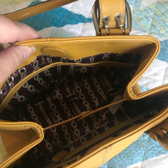 💥SOLD💥 Tignanello Purse EUC!!! - Picture 5 of 5